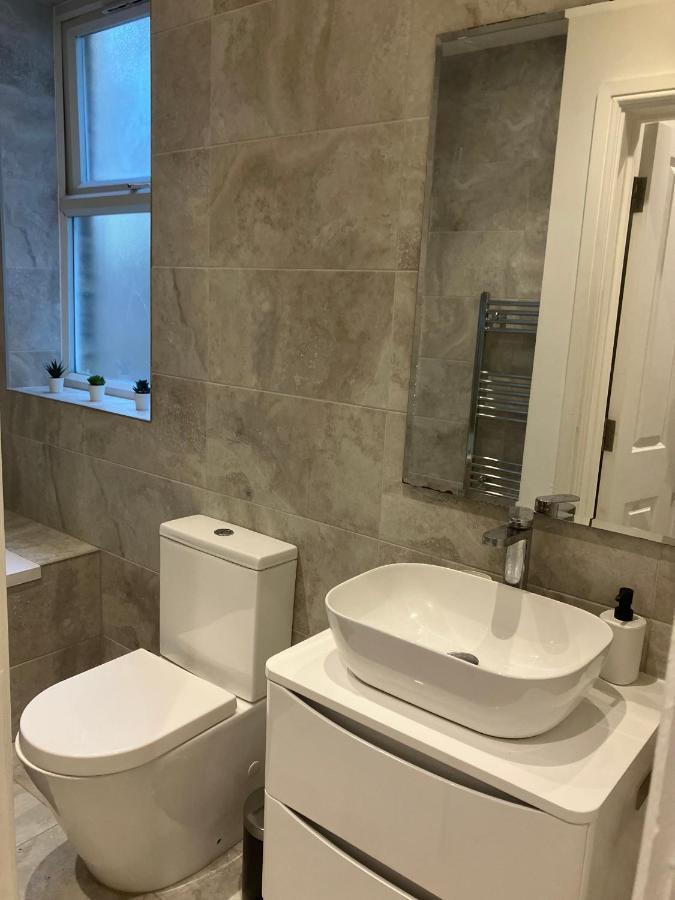 Spectacular 2 Bed Apartment With Lovely Terrace - 1 The Southwell 伦敦 外观 照片