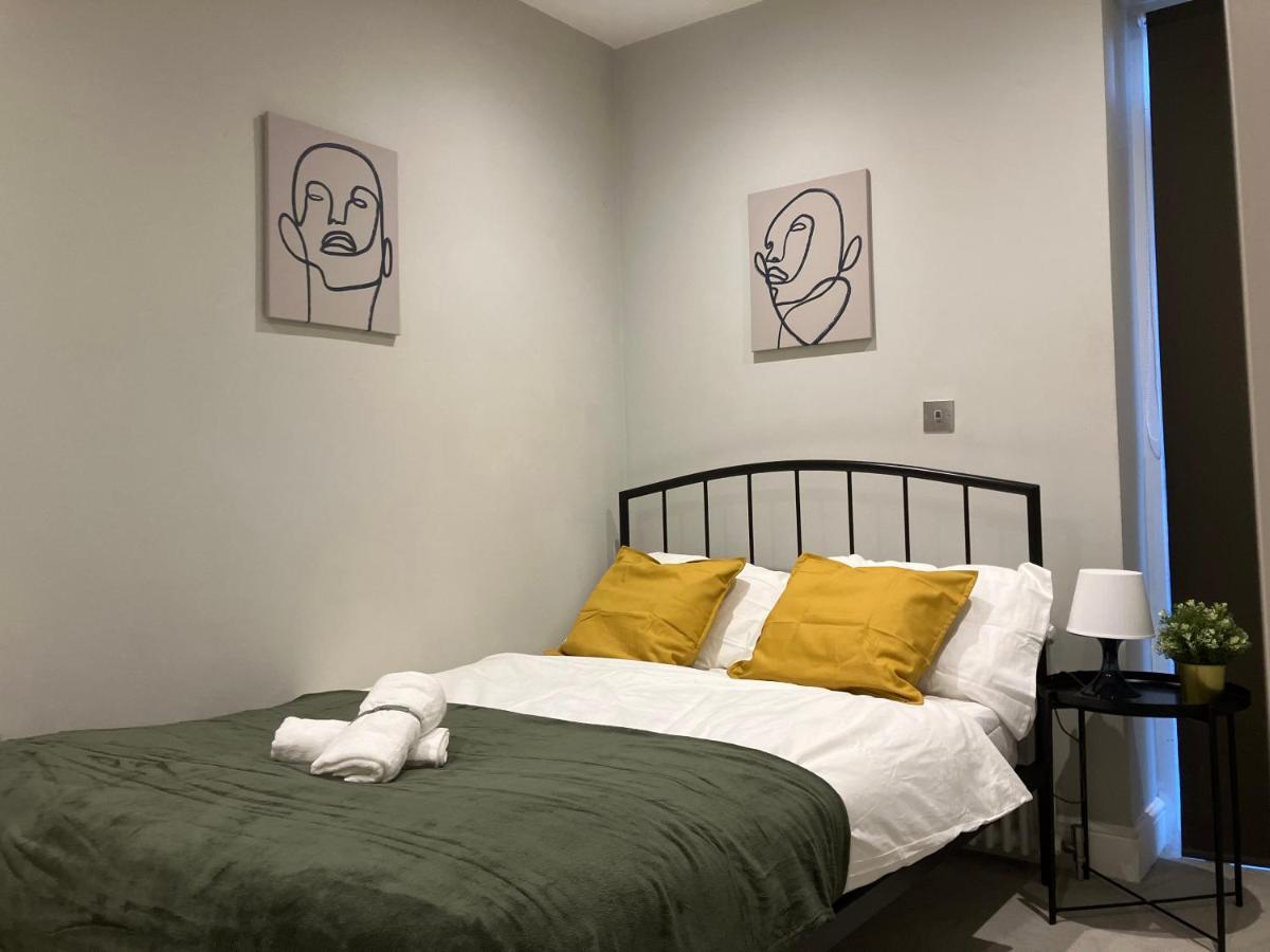 Spectacular 2 Bed Apartment With Lovely Terrace - 1 The Southwell 伦敦 外观 照片